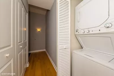 1250 S Michigan Avenue #2002, Chicago, IL 60605 - Photo 9