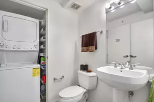 9715 Woods Dr, Skokie, IL 60077 - Photo 13