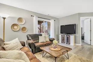 1861 Maplewood Ct, Grayslake, IL 60030 - Photo 19