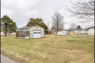 408 W Franklin St, Fithian, IL 61844 - Photo 7