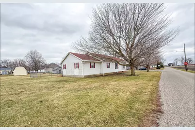 408 W Franklin Street, Fithian, IL 61844 - Photo 5