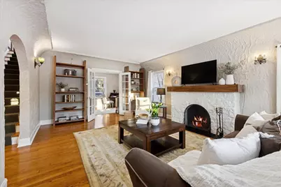 579 Lee Street, Glen Ellyn, IL 60137 - Photo 9