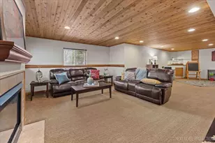 226 Woodland Park Cir, Gilberts, IL 60136 - Photo 27