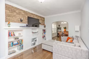 6339 S Troy St, Chicago, IL 60629 - Photo 3