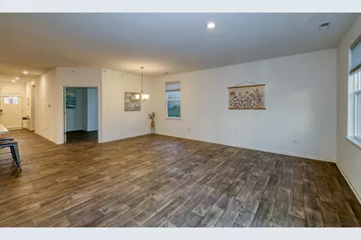 911 Darwin Street, North Aurora, IL 60542 - Photo 9