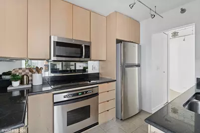 401 E Ontario Street #809, Chicago, IL 60611 - Photo 9