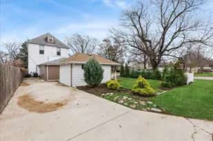 2720 Edina Blvd, Zion, IL 60099 - Photo 29