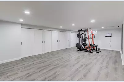 710 S Hawthorne Avenue, Elmhurst, IL 60126 - Photo 23