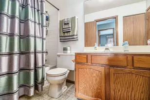 [Address not provided], Carol Stream, IL 60188 - Photo 19