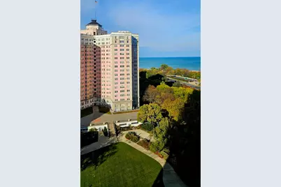 5455 N Sheridan Road #1807, Chicago, IL 60640 - Photo 7