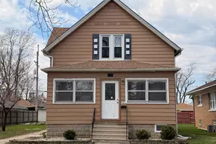 705 Nicholson St, Joliet, IL 60435 - Photo 1