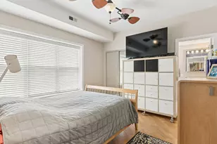 4650 N St Louis Ave, Chicago, IL 60625 - Photo 17