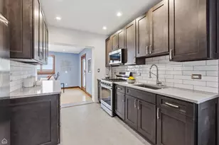 3814 N Mozart St, Chicago, IL 60618 - Photo 11