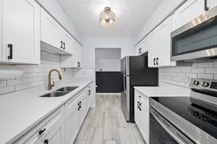 3241 S 50th Ct, Cicero, IL 60804 - Photo 5