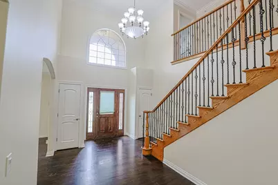 200 Ahmed Court, Glendale Heights, IL 60139 - Photo 3