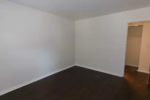 1040 W Hollywood Ave, Chicago, IL 60660 - Photo 17
