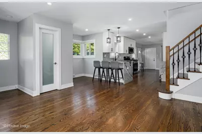 7225 N East Prairie Road, Lincolnwood, IL 60712 - Photo 5