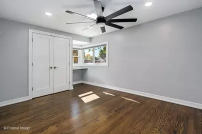 7225 N East Prairie Road, Lincolnwood, IL 60712 - Photo 15