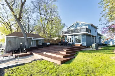 1015 N River Road, McHenry, IL 60051 - Photo 1