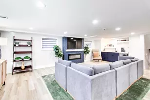 932 N Knight Ave, Park Ridge, IL 60068 - Photo 11