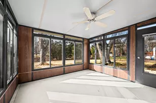 407 E Berkshire Ln, Mount Prospect, IL 60056 - Photo 5