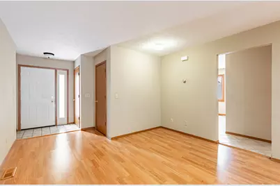 6610 Sawgrass Drive, Rockford, IL 61114 - Photo 3