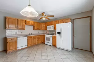 6610 Sawgrass Dr, Rockford, IL 61114 - Photo 7