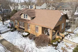 603 N Brainard St, Naperville, IL 60563 - Photo 3