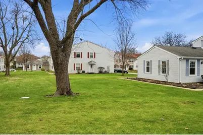 311 Meadow Court, Vernon Hills, IL 60061 - Photo 19