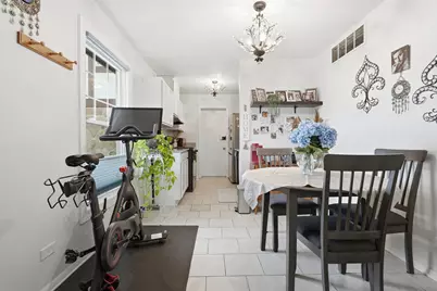 311 Meadow Court, Vernon Hills, IL 60061 - Photo 7