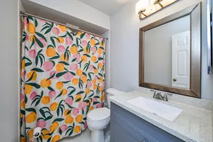 46 White Oak Cir, Saint Charles, IL 60174 - Photo 13