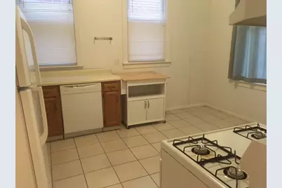 1749 W Barry Avenue, Chicago, IL 60657 - Photo 13