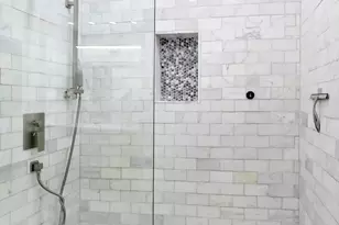 300 W Grand Ave, Chicago, IL 60654 - Photo 9