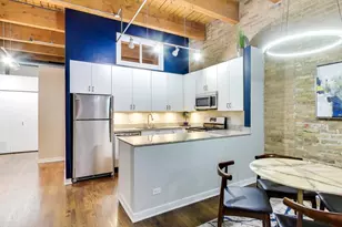 300 W Grand Ave, Chicago, IL 60654 - Photo 3