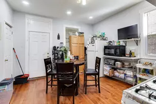 4256 W Kamerling Ave, Chicago, IL 60651 - Photo 13
