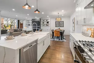 5748 N Hermitage Ave, Chicago, IL 60660 - Photo 15