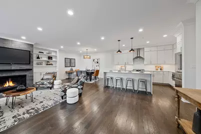 5748 N Hermitage Avenue #102, Chicago, IL 60660 - Photo 7