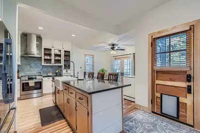 4237 N Avers Avenue, Chicago, IL 60618 - Photo 9