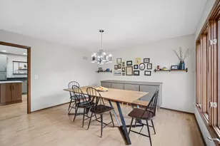 9620 Fox Shores Dr, Algonquin, IL 60102 - Photo 7