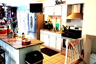 3407 Fountainbleau Dr, Hazel Crest, IL 60429 - Photo 3