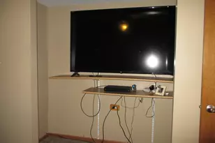 4010 150th St, Midlothian, IL 60445 - Photo 7