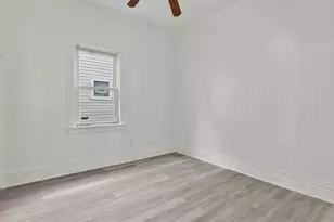 13346 S Carondolet Ave, Chicago, IL 60633 - Photo 7