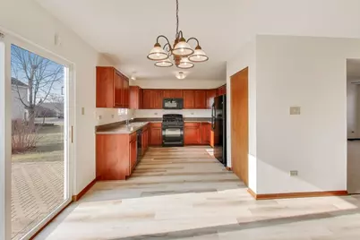 2910 Bloomfield Drive, Joliet, IL 60436 - Photo 9