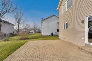 2910 Bloomfield Dr, Joliet, IL 60436 - Photo 29