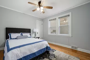 6057 W Melrose St, Chicago, IL 60634 - Photo 9