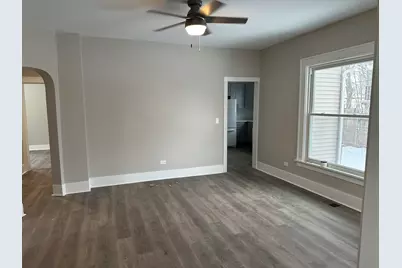 231-233 Williams Street, Aurora, IL 60506 - Photo 3