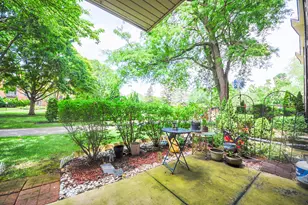 1206 S New Wilke Rd, Arlington Heights, IL 60005 - Photo 7