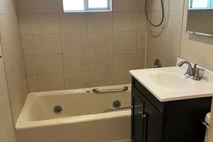 [Address not provided], Midlothian, IL 60445 - Photo 5