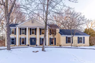 30 Regent Lane, Lincolnshire, IL 60069 - Photo 1