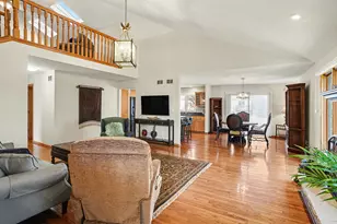 10942 Liz Ln, Orland Park, IL 60467 - Photo 9